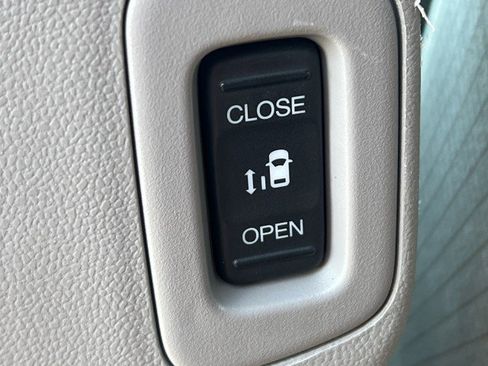 Used 2016 Honda Odyssey SE image 31