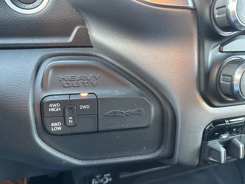 Used 2024 RAM 2500 Big Horn AWD/4WD image 17
