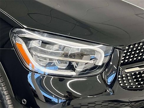 Certified 2022 Mercedes-Benz GLC 300 4MATIC image 9