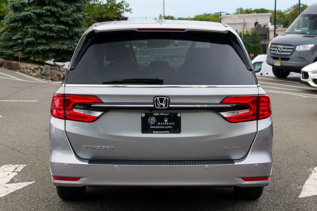 Used 2024 Honda Odyssey Elite image 6