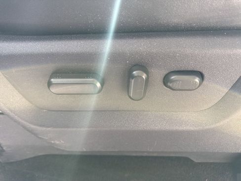 Used 2015 Ford F350 Platinum image 23