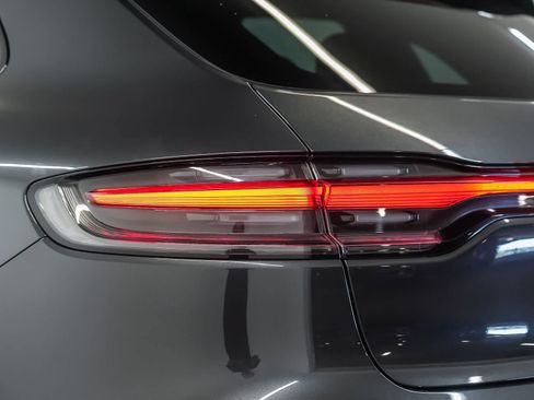 Certified 2023 Porsche Macan S AWD/4WD image 15