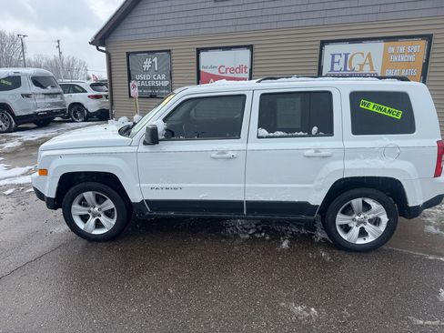 Used 2014 Jeep Patriot Latitude image 8