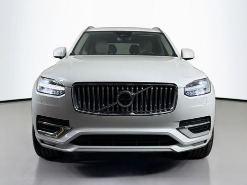 Certified 2023 Volvo XC90 B6 Ultimate w/ Lounge Package image 2