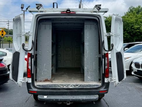 Used 2021 Mercedes-Benz Sprinter 2500 w/ Premium Package image 11