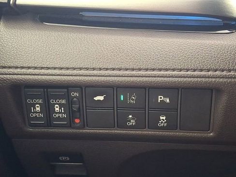 Used 2019 Honda Odyssey Elite image 32