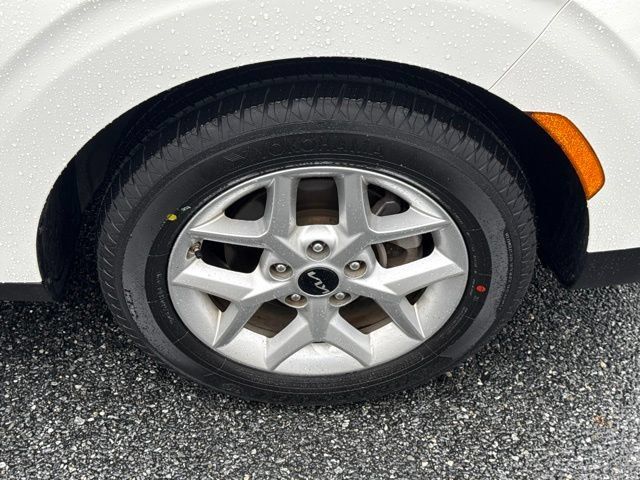 Used 2024 Kia Soul S FWD image 23
