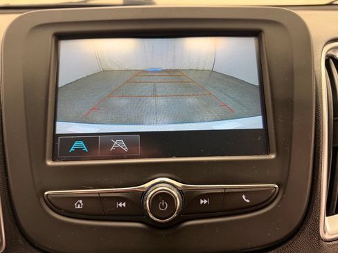 Used 2018 Chevrolet Malibu LT FWD image 24