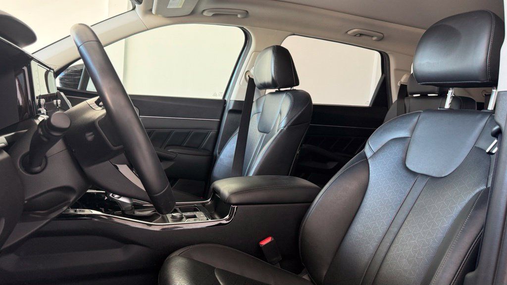 Used 2023 Kia Sorento SX AWD/4WD image 26