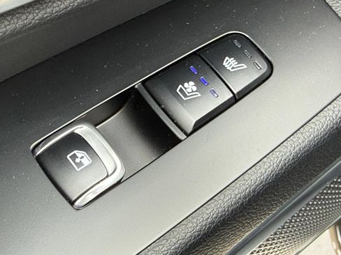 Used 2024 Kia Telluride SX Prestige AWD/4WD image 25