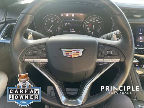Used 2023 Cadillac XT6 Sport w/ Technology Package AWD/4WD image 20