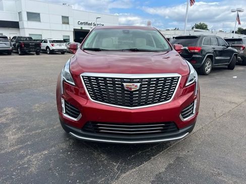 Used 2024 Cadillac XT5 Premium Luxury w/ LPO, Floor Liner Package AWD/4WD image 2