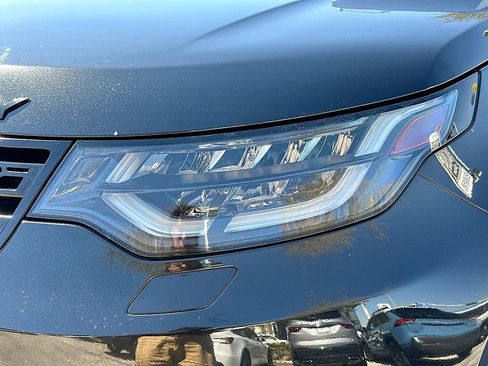 Used 2020 Land Rover Discovery HSE image 33