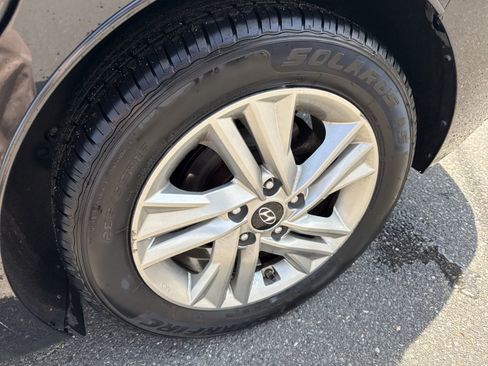 Used 2020 Hyundai Elantra SEL image 9