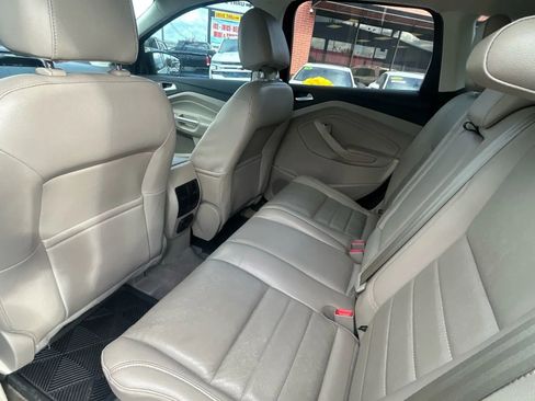 Used 2016 Ford Escape Titanium image 10