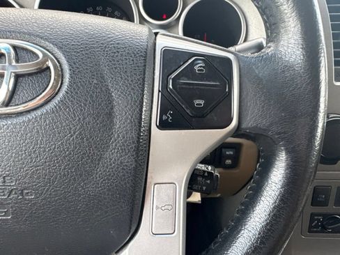 Used 2016 Toyota Sequoia Platinum RWD image 9