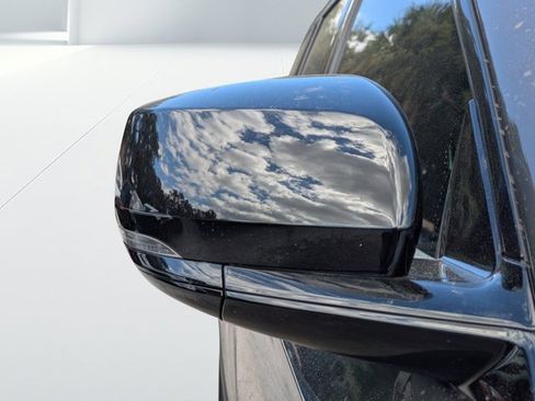 New 2025 Jeep Grand Cherokee Limited w/ Black Appearance Package image 10