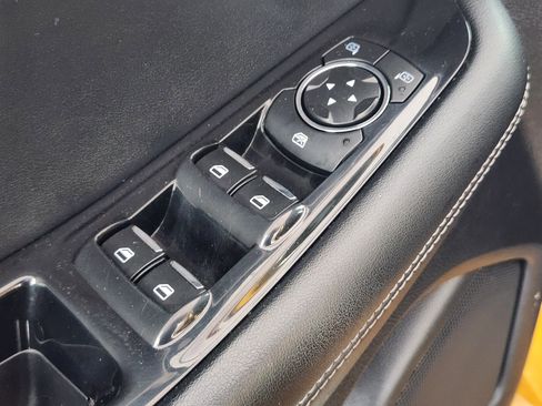 Used 2015 Ford Edge Sport image 17