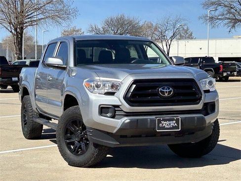 Used 2021 Toyota Tacoma SR image 3