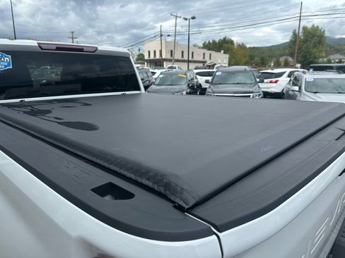 Used 2021 Chevrolet Silverado 2500 LTZ image 9