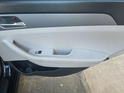 Used 2018 Hyundai Sonata SE FWD image 18
