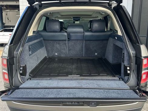 Used 2020 Land Rover Range Rover HSE image 54