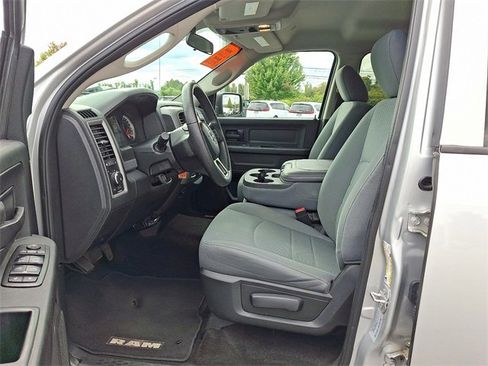 Used 2017 RAM 1500 Express image 13