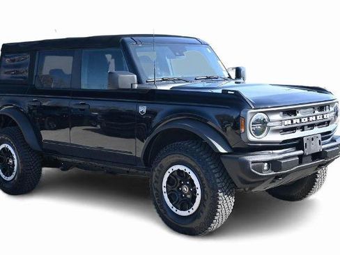 Certified 2022 Ford Bronco Big Bend w/ Sasquatch Package image 3