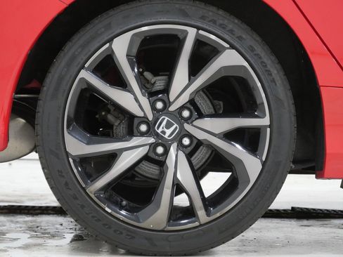 Used 2019 Honda Civic Sport image 9