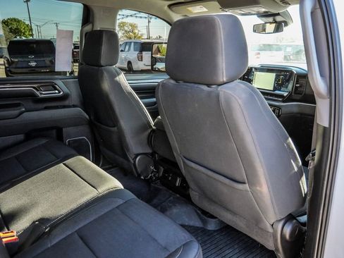 Used 2024 Chevrolet Silverado 2500 LT AWD/4WD image 46