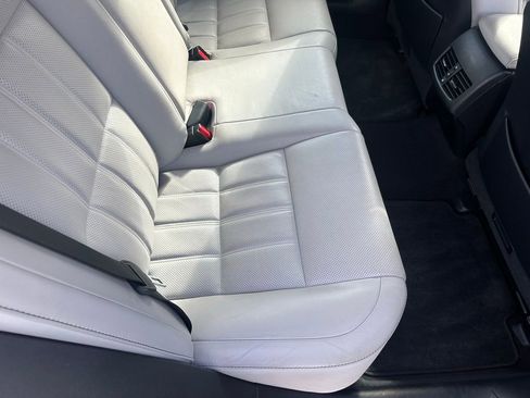 Used 2017 Lexus ES 300h image 20