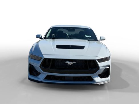 New 2026 Ford Mustang GT w/ GT Performance Package RWD image 8