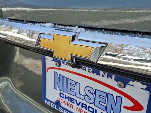 Used 2023 Chevrolet Traverse LT image 24