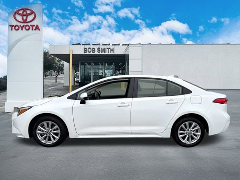 Certified 2024 Toyota Corolla LE image 9