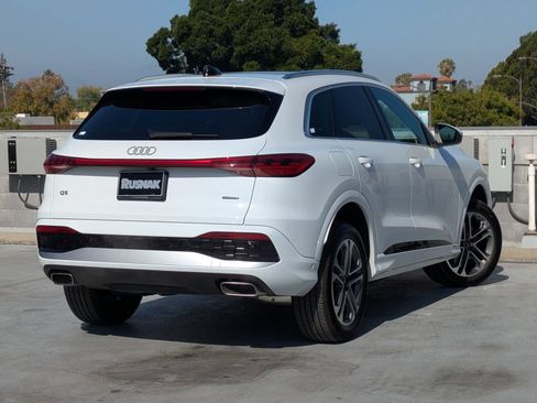 Used 2025 Audi Q5 Premium w/ Convenience Package AWD/4WD image 4