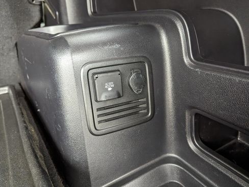 Used 2012 Toyota 4Runner Trail AWD/4WD image 41