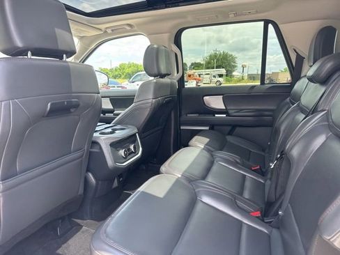 Used 2025 Ford Expedition Max Active AWD/4WD image 29
