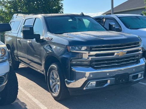 Used 2020 Chevrolet Silverado 1500 LTZ w/ Technology Package AWD/4WD image 2