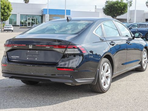 Used 2024 Honda Accord LX image 9