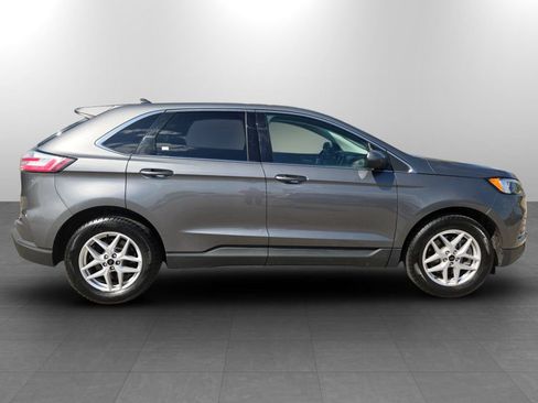 Used 2024 Ford Edge SEL AWD/4WD image 5
