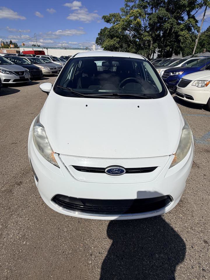 Used 2011 Ford Fiesta SES FWD image 8