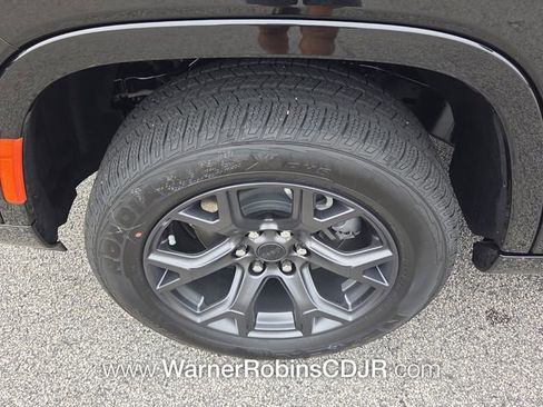New 2026 Jeep Grand Wagoneer Limited AWD/4WD image 19