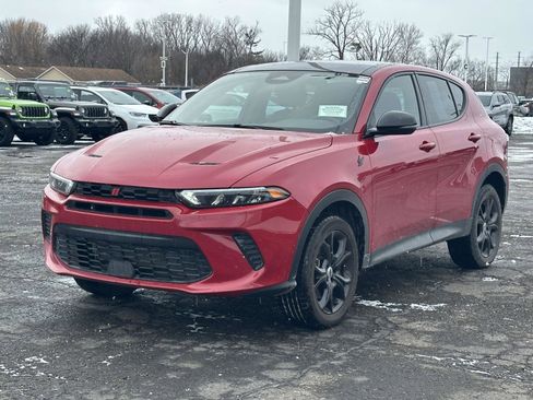 Used 2024 Dodge Hornet GT Plus w/ GT Blacktop Package image 7