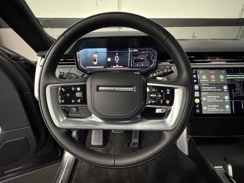 Used 2025 Land Rover Range Rover SE AWD/4WD image 27