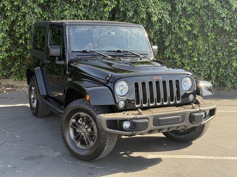 Used 2016 Jeep Wrangler Sahara image 2