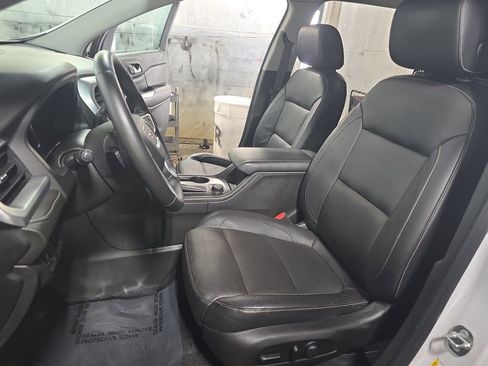 Used 2017 GMC Acadia SLT FWD image 15