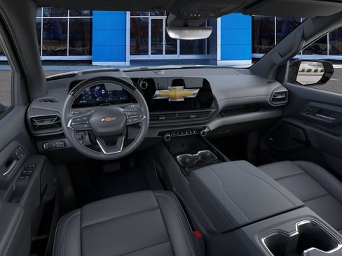 Used 2026 Chevrolet Silverado EV LT AWD/4WD image 15