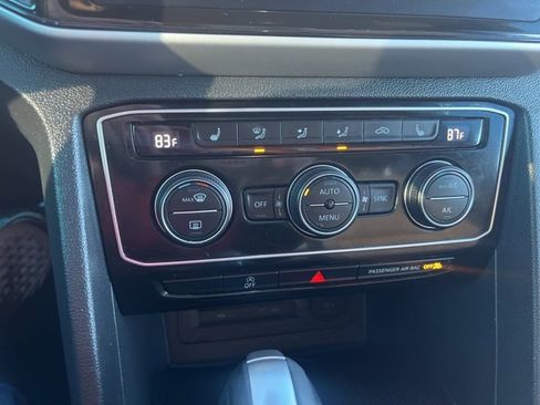 Used 2022 Volkswagen Atlas Cross Sport SE image 14