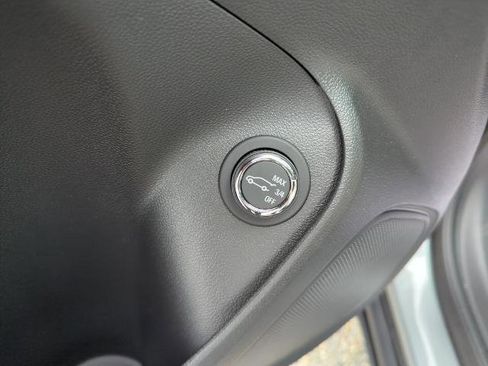 New 2025 Buick Encore GX Preferred image 26