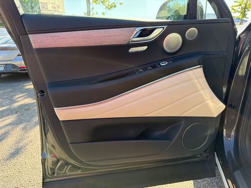 New 2026 Genesis GV80 2.5T Prestige image 10